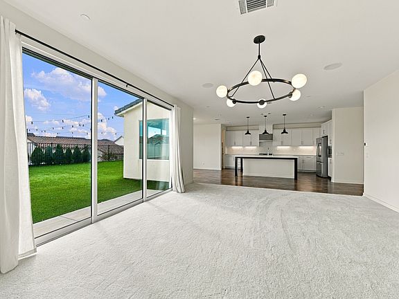 4th image of 28603 Foothill Way