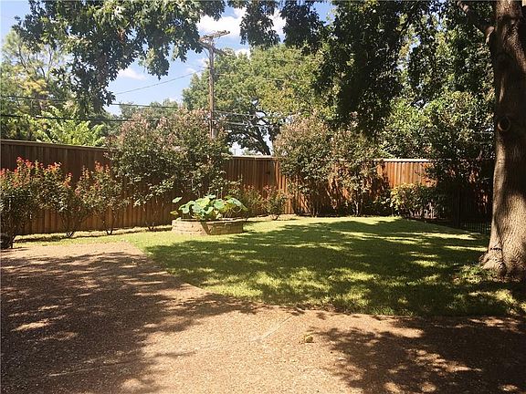 3rd image of 3205 Executive Cir