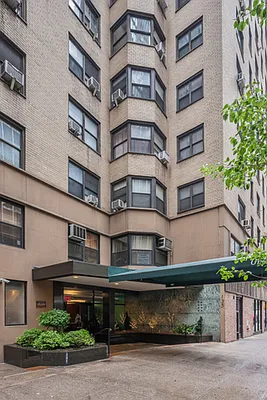 Sold by Compass | media 23