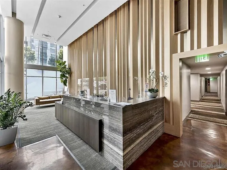 1240 India St #517 — Photo 32