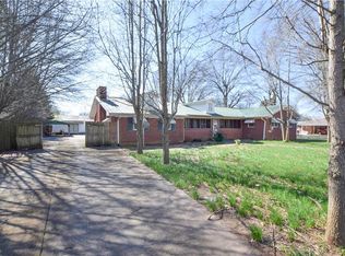 202 E Jule Peek Ave, Cedartown, GA 30125