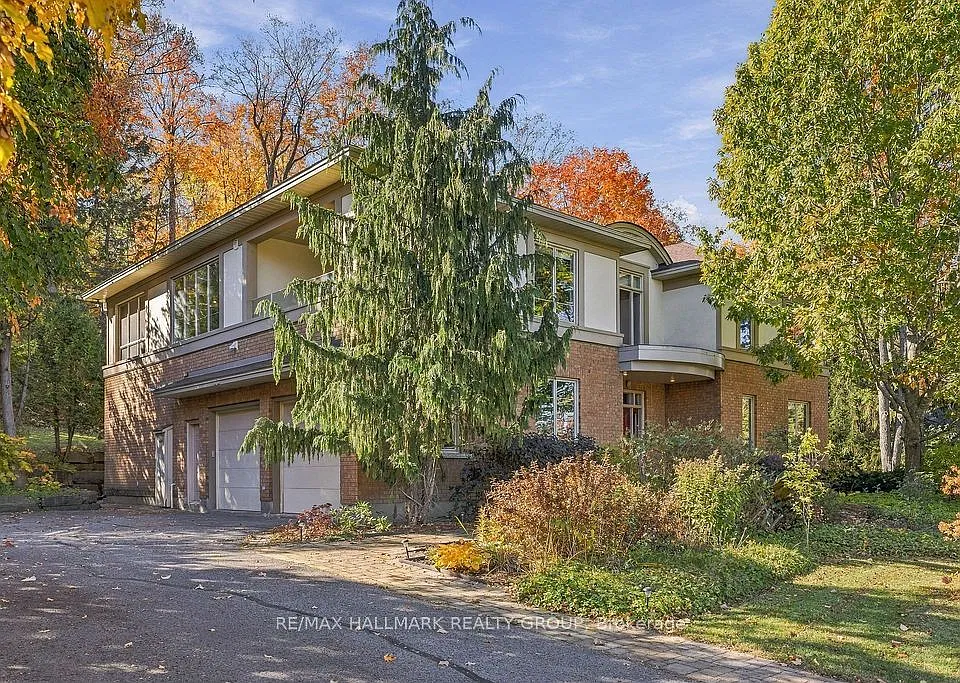 5 Oriole Dr
