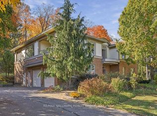 5 Oriole Dr, Ottawa, ON K1J7E8