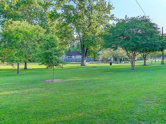 5th image of 4710 Brookside Dr