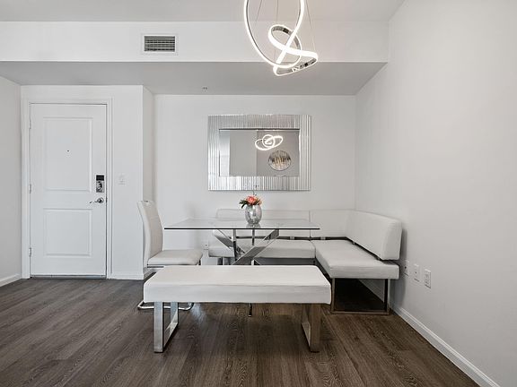 2nd image of 511 SE 5th Avenue #707