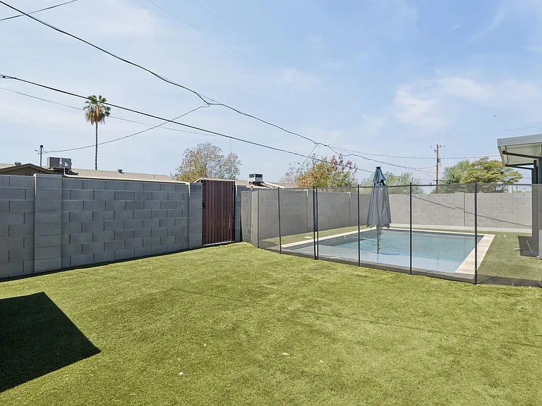 1017 E El Caminito Dr — Photo 10