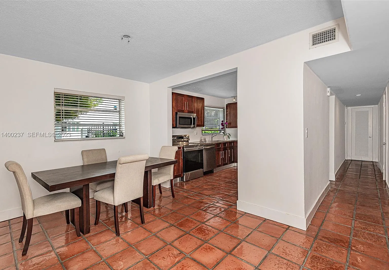 3 bed, 1800 sqft, $3,500 — Photo 4