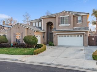 2356 Moody Ave, Clovis, CA 93619