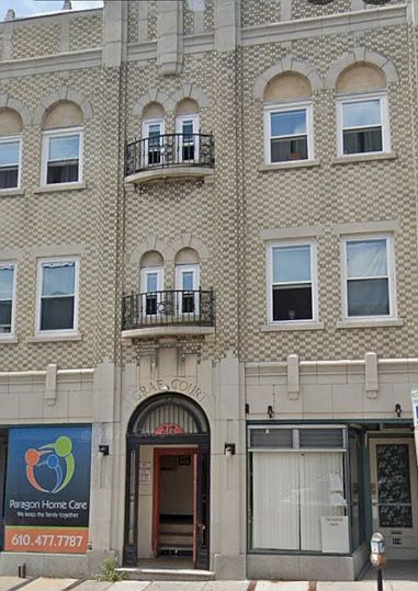 1st image of 212 6th St APT B6