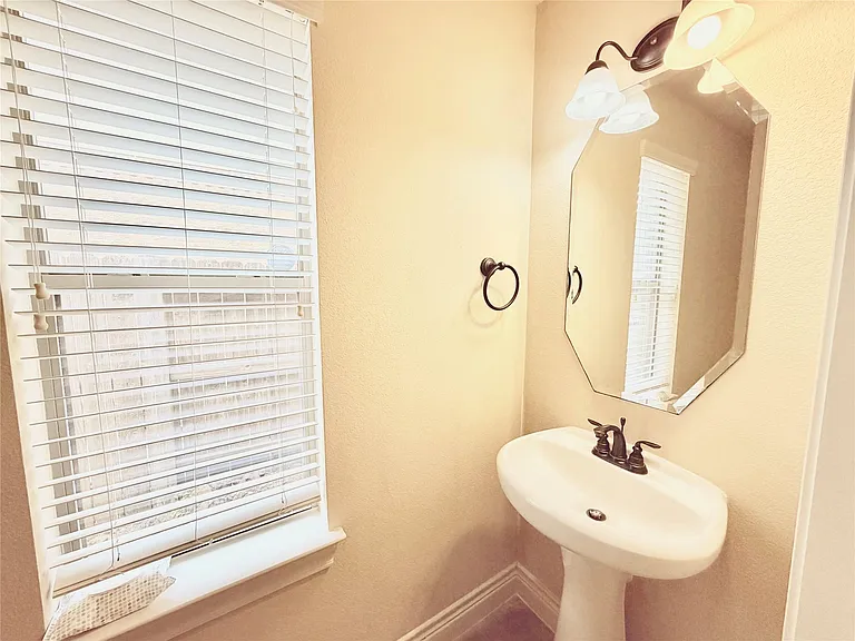 22015 Rustic Canyon Ln — Photo 15