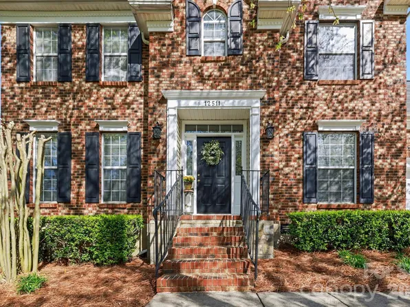 12511 Panthersville Dr, Charlotte, NC 28269