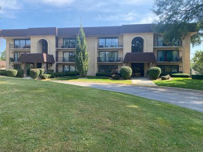 7715 Sussex Creek Dr APT 1D, Darien, IL, 60561