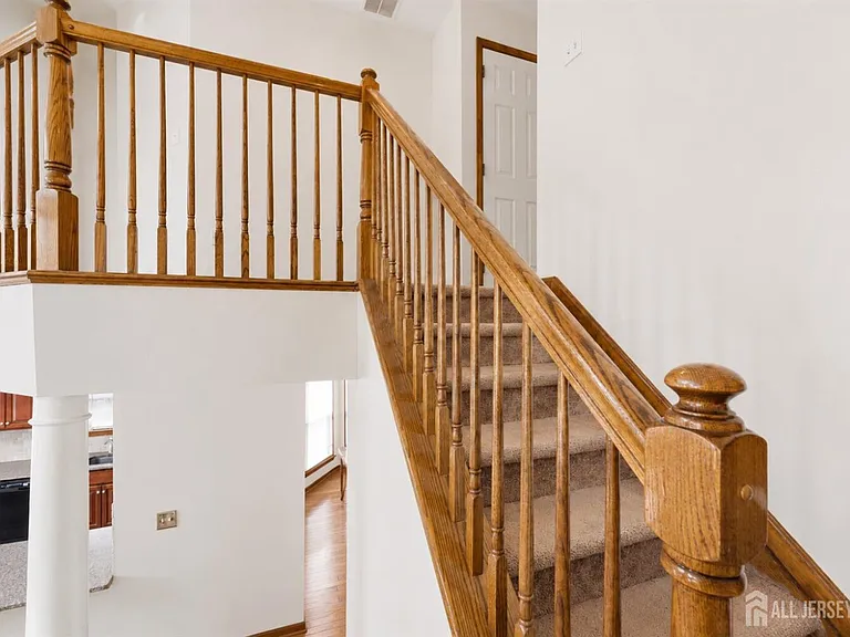 101 Wellington Park Dr — Photo 16