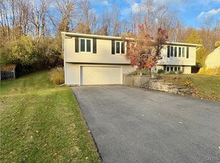 6285 Danbury Dr, Jamesville, NY 13078