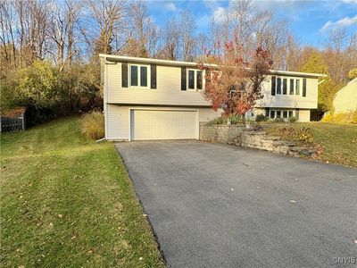 6285 Danbury Dr, Jamesville, NY, 13078