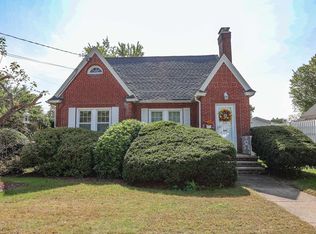 989 Hanover St, Manchester, NH 03104