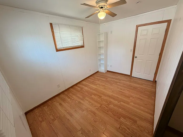 11105 McGovney St — Photo 8