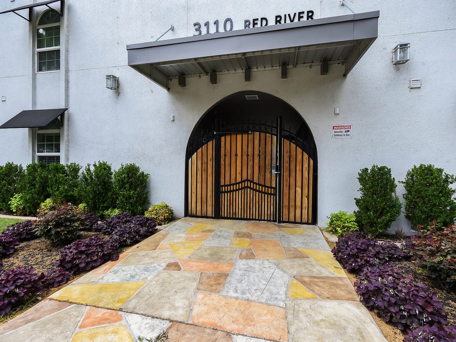 3110 Red River St Apt 201 — Photo 2
