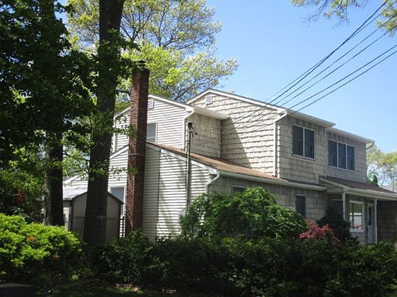 2nd image of 1320 Hiram Ave