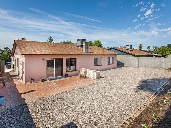3rd image of 2716 E Dahlia Dr