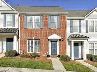 2151 Lake Breeze Ln, Denver, NC 28037