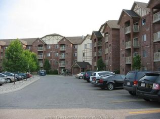 3160 Wildwood Dr #301, Windsor, ON N8R 2K8