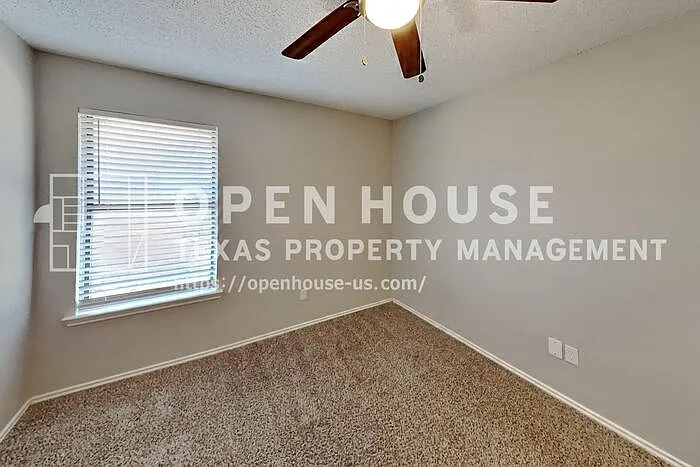 774 Eiffel Dr — Photo 16