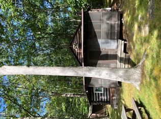 144 Lake Minisink Rd W, Dingmans Ferry, PA 18328