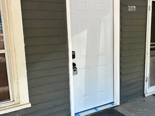 201 Realty St #A, Griffin, GA 30223