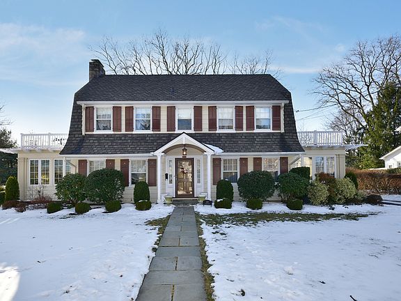 4th image of 400 Carroll Ave