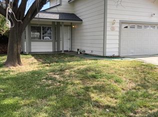 1263 Tempe Dr, Hanford, CA 93230