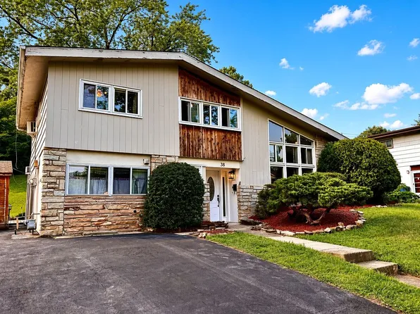 38 Red Rowen Ln, Plymouth Meeting, PA 19462