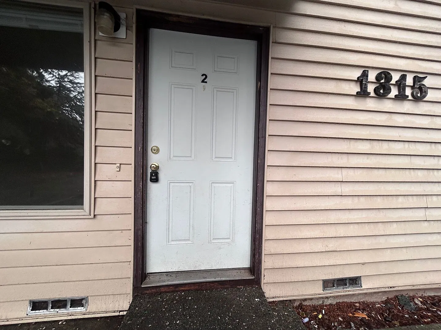 2 Bedroom 1 Bathroom in Bellingham near WWU — Photo 3