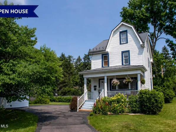 202 W Whittier Ave, Altoona, PA 16602