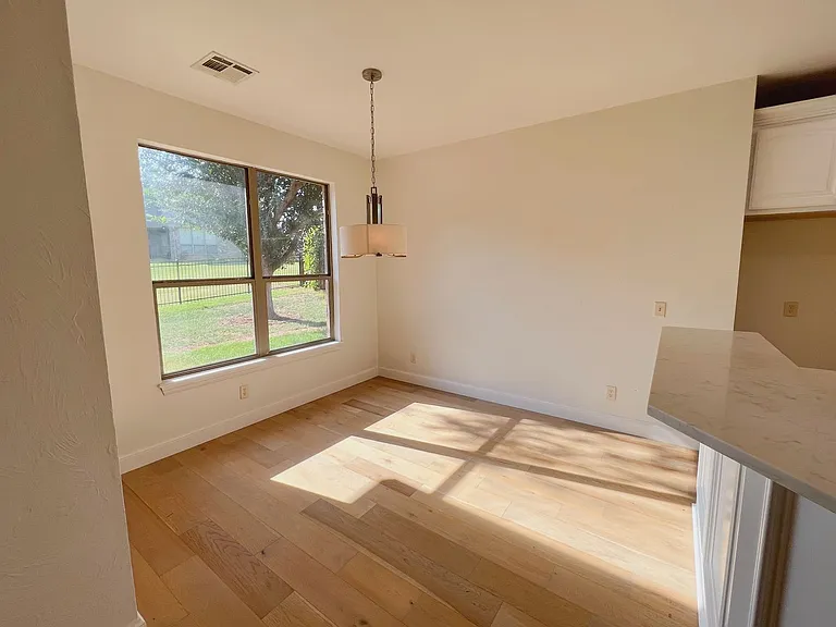 3124 Viewmont Ct — Photo 8