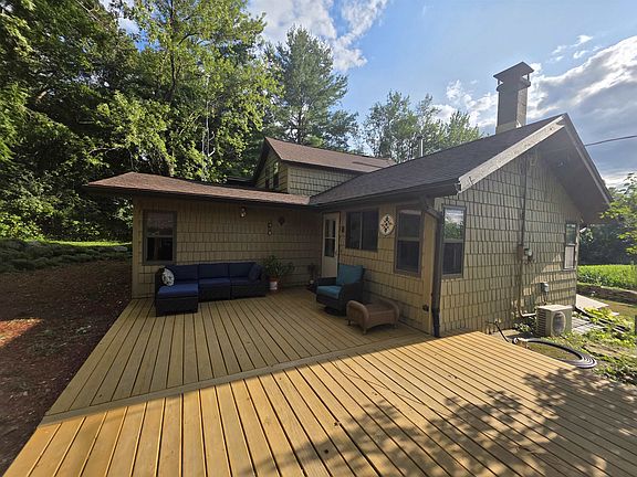 3rd image of 3710 Johnson Dr