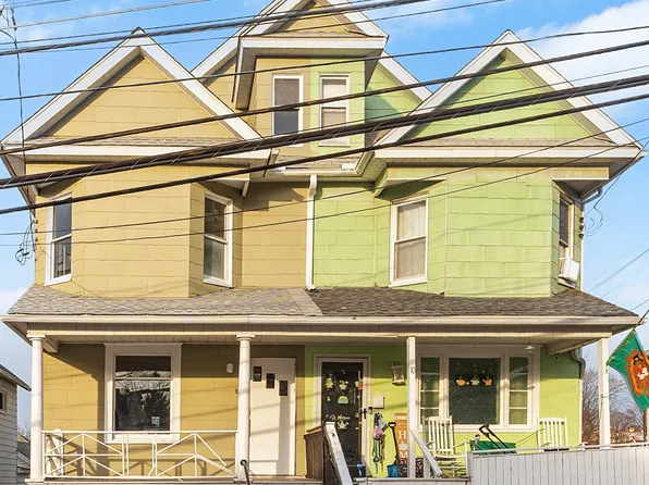 8 E Oak St, Pittston, PA 18640