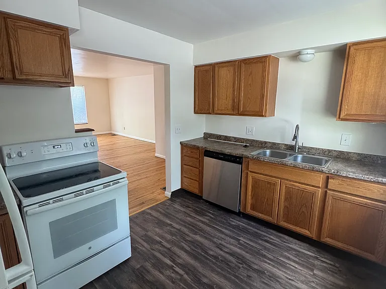 103 Broad Meadows Blvd #103 — Photo 6