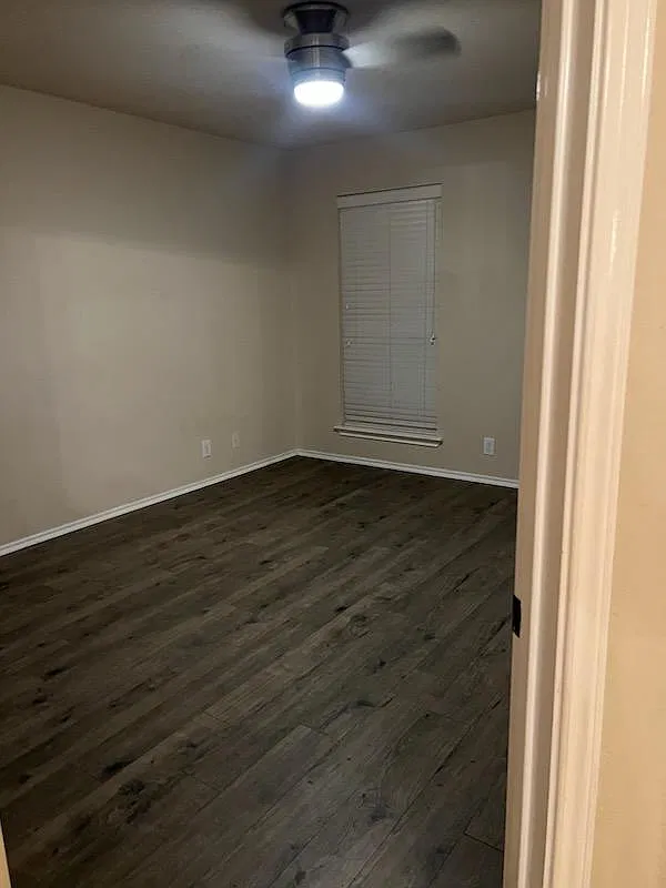 3 bed, 2.5 bath, 1391 sqft, $2,250 — Photo 3