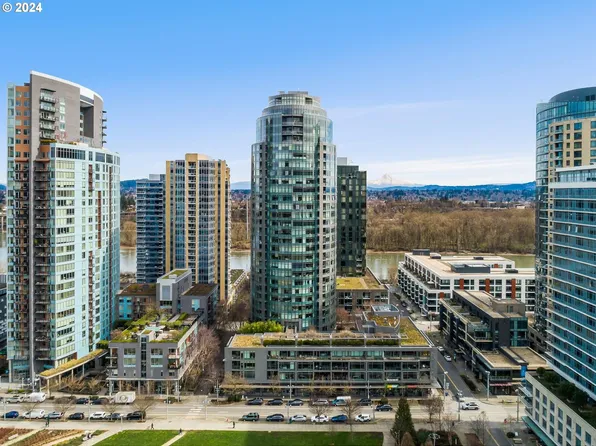 3601 SE River Pkwy #1910, Portland, OR 97239