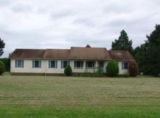 6504 Ferry Point Rd, Suffolk, VA 23432