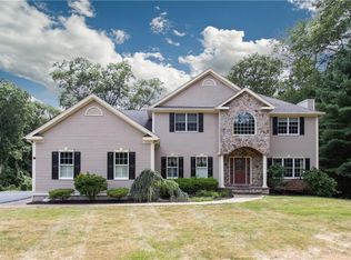 920 South Rd, East Greenwich, RI 02818