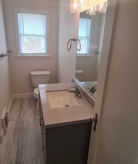 1105 W 14th St N — Photo 15