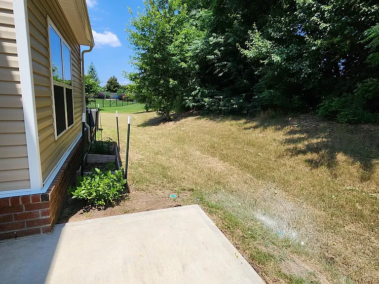 504 Twelve Oaks Ln — Photo 15