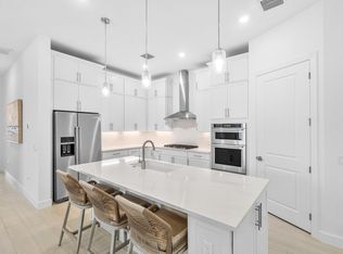 9303 Cape Honey Bee Ln, Lake Worth, FL 33467