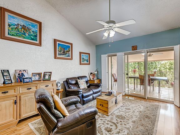 5th image of 11036 N 28th Dr Unit 310