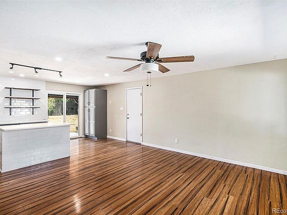 3rd image of 130 Dianna Drive