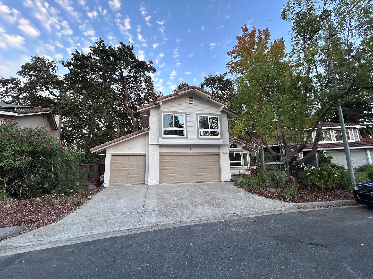 Linda Ln, Pleasant Hill — Photo 1