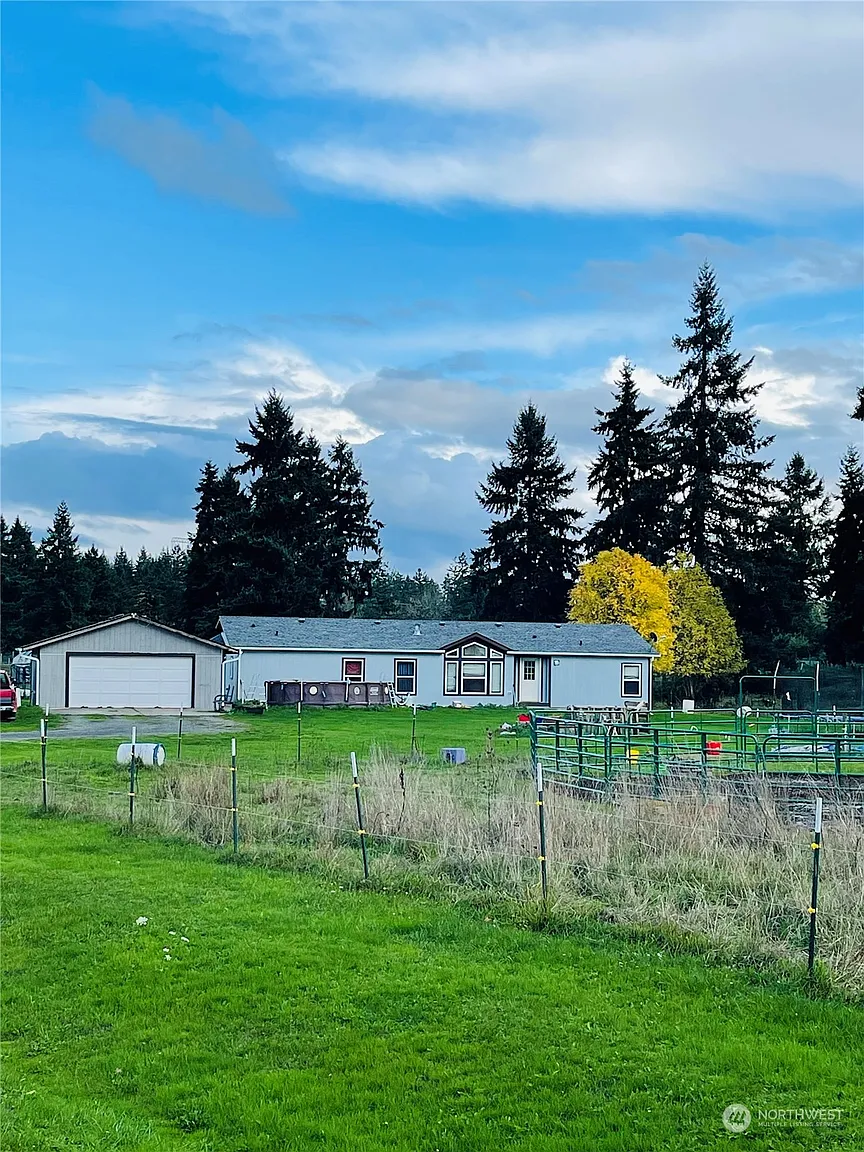 14831 129th Lane SE photo 1