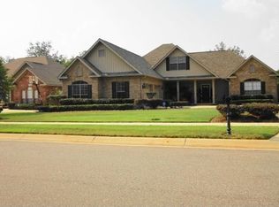 9240 Pecan Grove Dr, Mobile, AL 36695